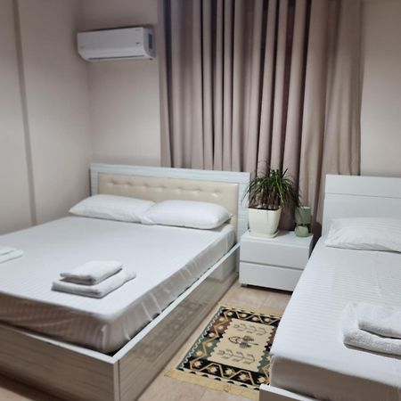 Kc Apartment 培拉特 外观 照片
